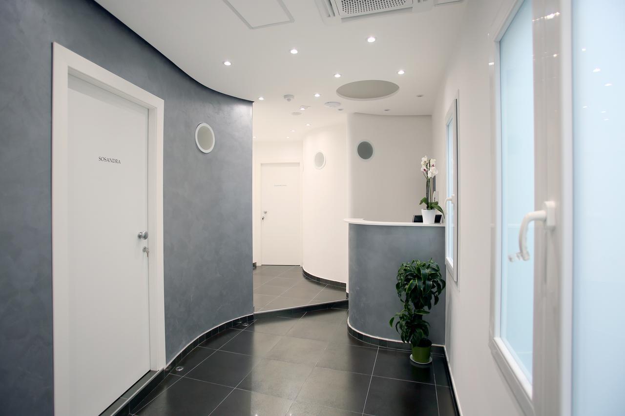ヴィエステ Relais Viesti Bed & Breakfast エクステリア 写真