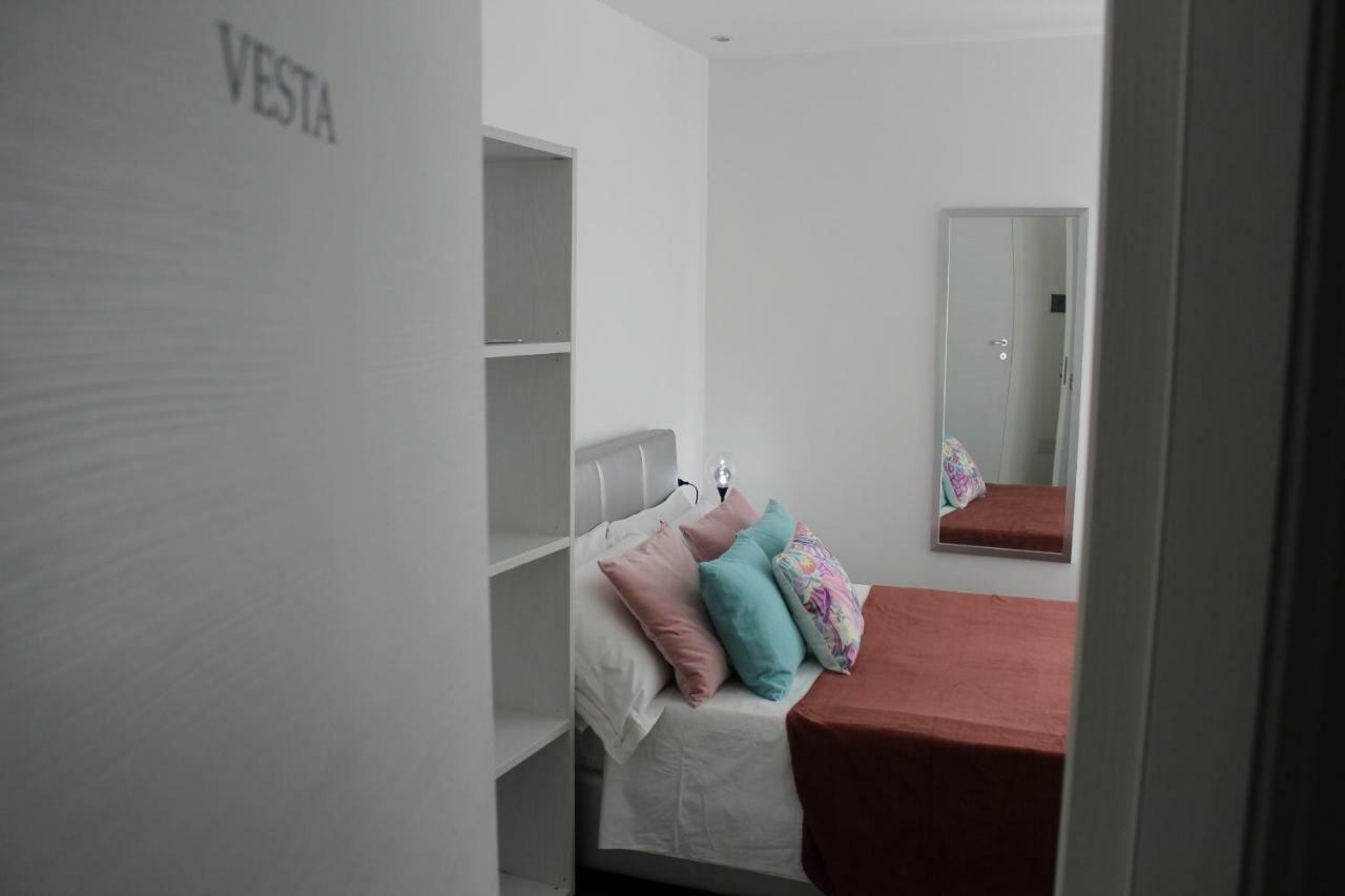 ヴィエステ Relais Viesti Bed & Breakfast エクステリア 写真